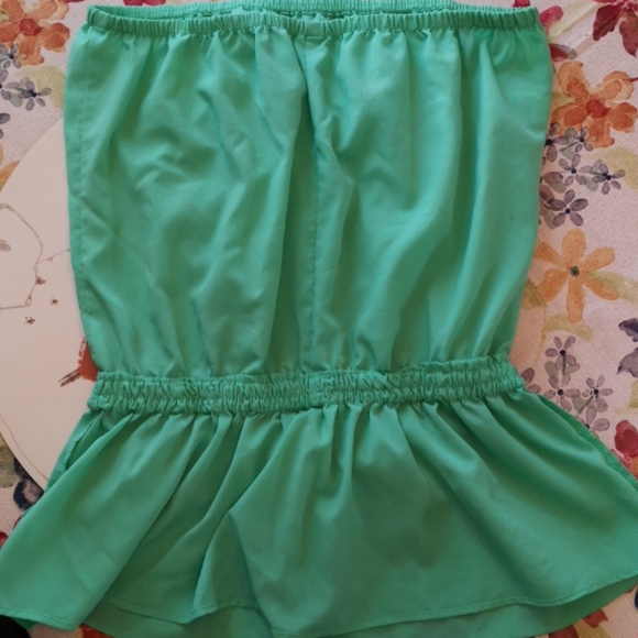 Top - Picture 2 of 2